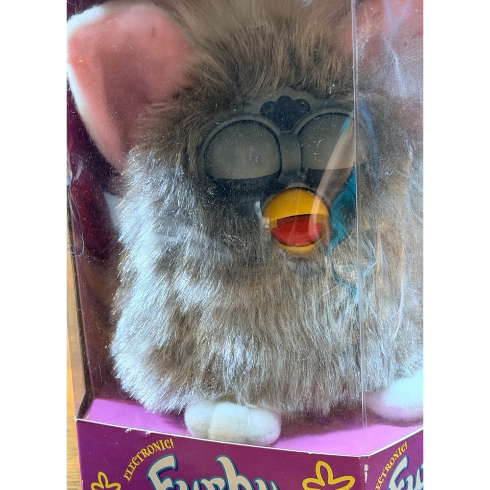 New Vintage gray Furby model 70-800 1998 1st generation blue eyes long hair.